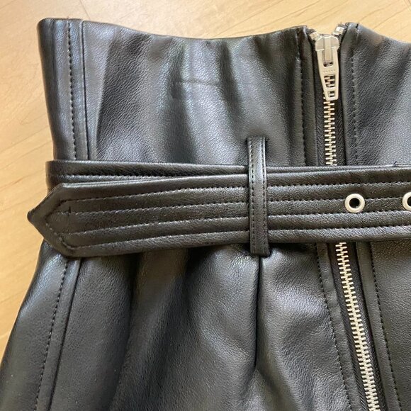 𝅺BLANK Nyc Bnwt Hi-Rise Vegan Leather Belted Skirt - Picture 3 of 9